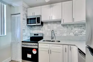 5300 NE 24th Terrace, Fort Lauderdale, FL 33308 - Photo 9