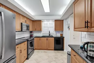 3051 NE 48th St, Fort Lauderdale, FL 33308 - Photo 9