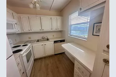 29 Preston A, Boca Raton, FL 33434 - Photo 3