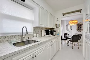 2732 NE 32nd St, Fort Lauderdale, FL 33306 - Photo 11