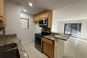 567 Trace Cir, Deerfield Beach, FL 33441 - Photo 3