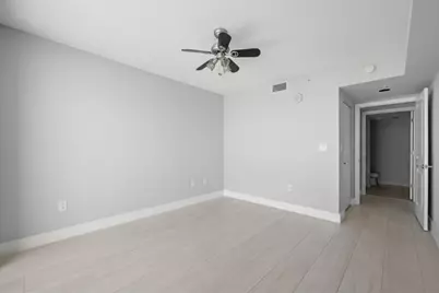 610 W Las Olas Boulevard #1016, Fort Lauderdale, FL 33312 - Photo 17