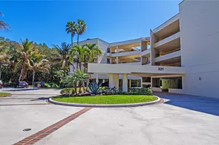 221 NE Plantation Rd, Stuart, FL 34996 - Photo 1