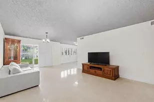 8941 S Hollybrook Blvd, Pembroke Pines, FL 33025 - Photo 5