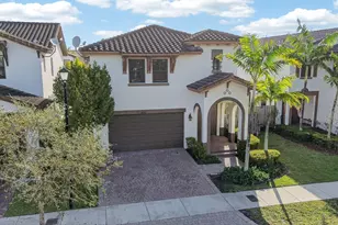 8751 NW 102nd Pl, Doral, FL 33178 - Photo 3