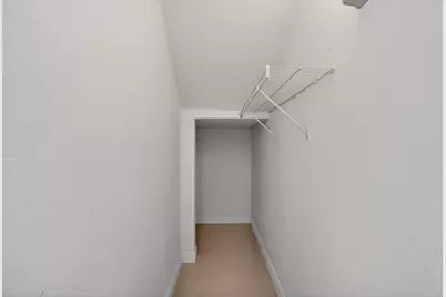 8751 NW 102nd Place, Doral, FL 33178 - Photo 23