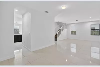 8751 NW 102nd Place, Doral, FL 33178 - Photo 11