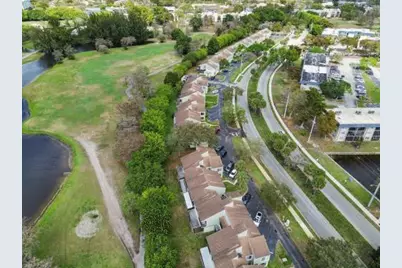 8027 Lagos De Campo Boulevard #A4, Tamarac, FL 33321 - Photo 11