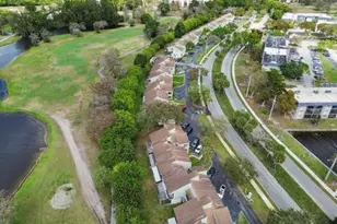 8027 Lagos De Campo Blvd, Tamarac, FL 33321 - Photo 11