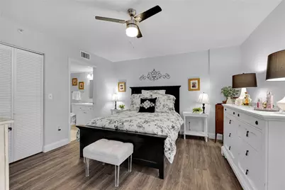 9511 Weldon Circle #105, Fort Lauderdale, FL 33321 - Photo 11