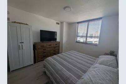 18800 NE 29th Avenue, Miami, FL 33180 - Photo 21