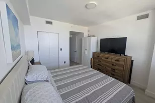 18800 NE 29th Ave, Miami, FL 33180 - Photo 19