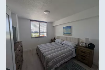 18800 NE 29th Avenue, Miami, FL 33180 - Photo 23