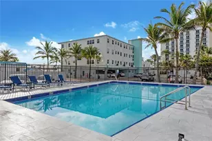 321 Wilson St, Hollywood, FL 33019 - Photo 3