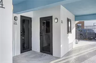 321 Wilson St, Hollywood, FL 33019 - Photo 7