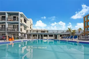 321 Wilson St, Hollywood, FL 33019 - Photo 1