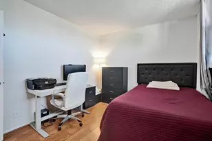 9480 Poinciana Pl, Davie, FL 33324 - Photo 11