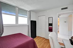 9480 Poinciana Pl, Davie, FL 33324 - Photo 17