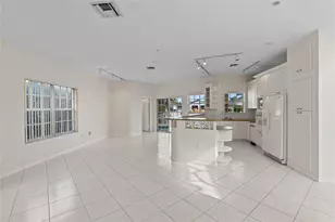 2671 NE 22nd Ct, Pompano Beach, FL 33062 - Photo 15