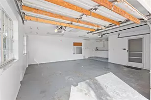 2671 NE 22nd Ct, Pompano Beach, FL 33062 - Photo 31