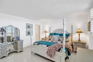 303 N Riverside Dr, Pompano Beach, FL 33062 - Photo 15