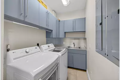 2614 Castilla Isle, Fort Lauderdale, FL 33301 - Photo 59