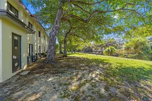 1335 NW 94th Way, Coral Springs, FL 33071 - Photo 29