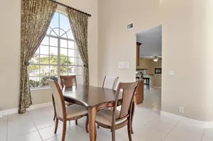 18435 NW 10th St, Pembroke Pines, FL 33029 - Photo 5