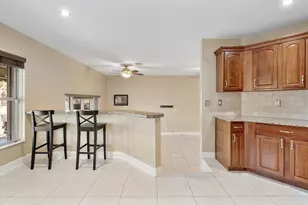 18435 NW 10th St, Pembroke Pines, FL 33029 - Photo 15