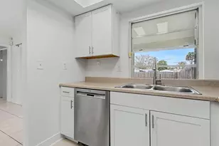 6821-6825 NW 11th Pl, Plantation, FL 33313 - Photo 23