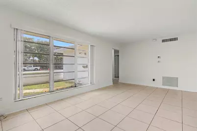 6821-6825 NW 11th Place #6825, Plantation, FL 33313 - Photo 13