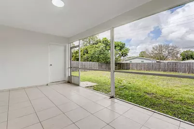 6821-6825 NW 11th Place #6825, Plantation, FL 33313 - Photo 7