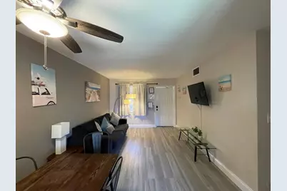 1702 NE 9th Street, Fort Lauderdale, FL 33304 - Photo 1