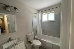 1702 NE 9th St, Fort Lauderdale, FL 33304 - Photo 5