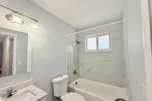 1702 NE 9th St, Fort Lauderdale, FL 33304 - Photo 7