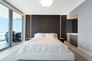 18975 Collins Ave, Sunny Isles Beach, FL 33160 - Photo 9