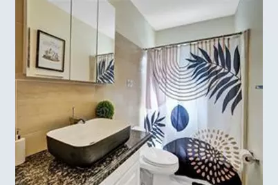 545 NW 46th Avenue, Plantation, FL 33317 - Photo 9