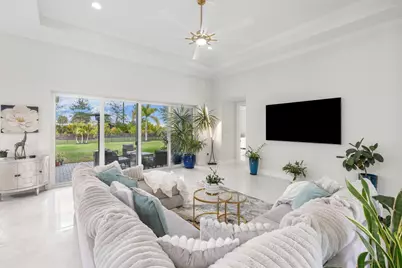 4776 Estates Circle, The Acreage, FL 33470 - Photo 19