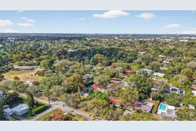 707 NE 113th Street, Biscayne Park, FL 33161 - Photo 13