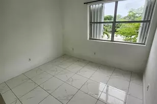 5505 NW 7th St, Miami, FL 33126 - Photo 7