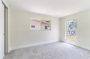 2255 NE 207th St, Miami, FL 33180 - Photo 21