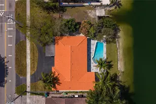 2255 NE 207th St, Miami, FL 33180 - Photo 5