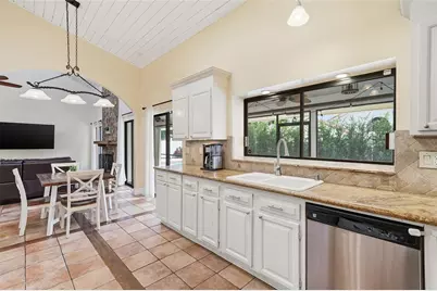 340 Apache Lane, Boca Raton, FL 33487 - Photo 31