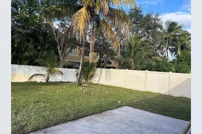 9095 SW 20th Street, Miramar, FL 33025 - Photo 25