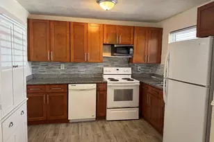 1360 SE 3rd Ct, Deerfield Beach, FL 33441 - Photo 13