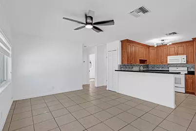 6101 NE 7th Avenue, Oakland Park, FL 33334 - Photo 15