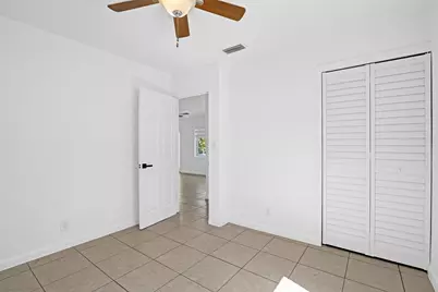 6101 NE 7th Avenue, Oakland Park, FL 33334 - Photo 17