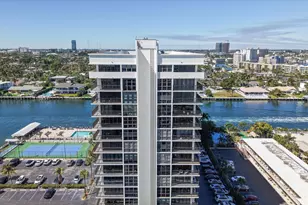 2017 S Ocean Dr, Hallandale Beach, FL 33009 - Photo 35