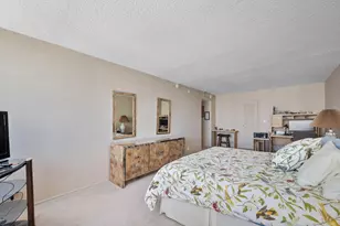 2017 S Ocean Dr, Hallandale Beach, FL 33009 - Photo 27