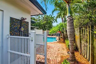 1708 NE 47th St, Oakland Park, FL 33334 - Photo 37